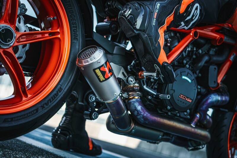 Kit Akrapovič Evolution Line (61705999000) - PowerParts - Shop