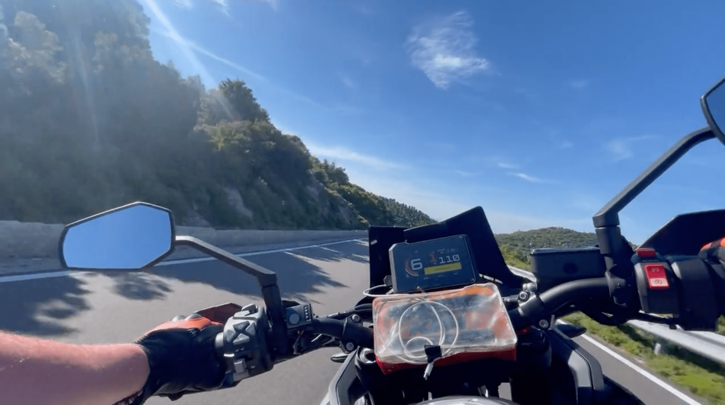 2300 KM di Adrenalina pura in Sella a una KTM 890 SMT in Sardegna