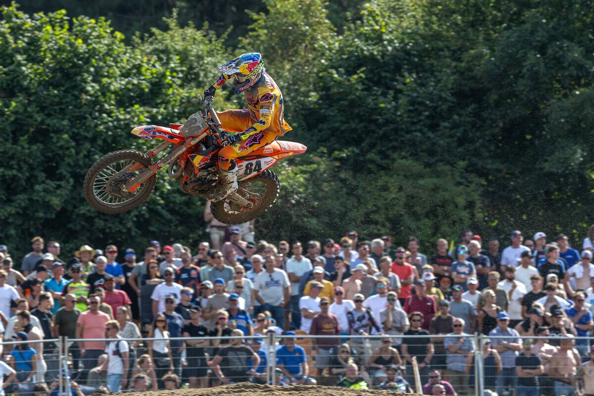 IN BELGIO HERLINGS È IL RE DELLA SABBIA E COGLIE LA SUA TERZA VITTORIA MXGP DEL 2024