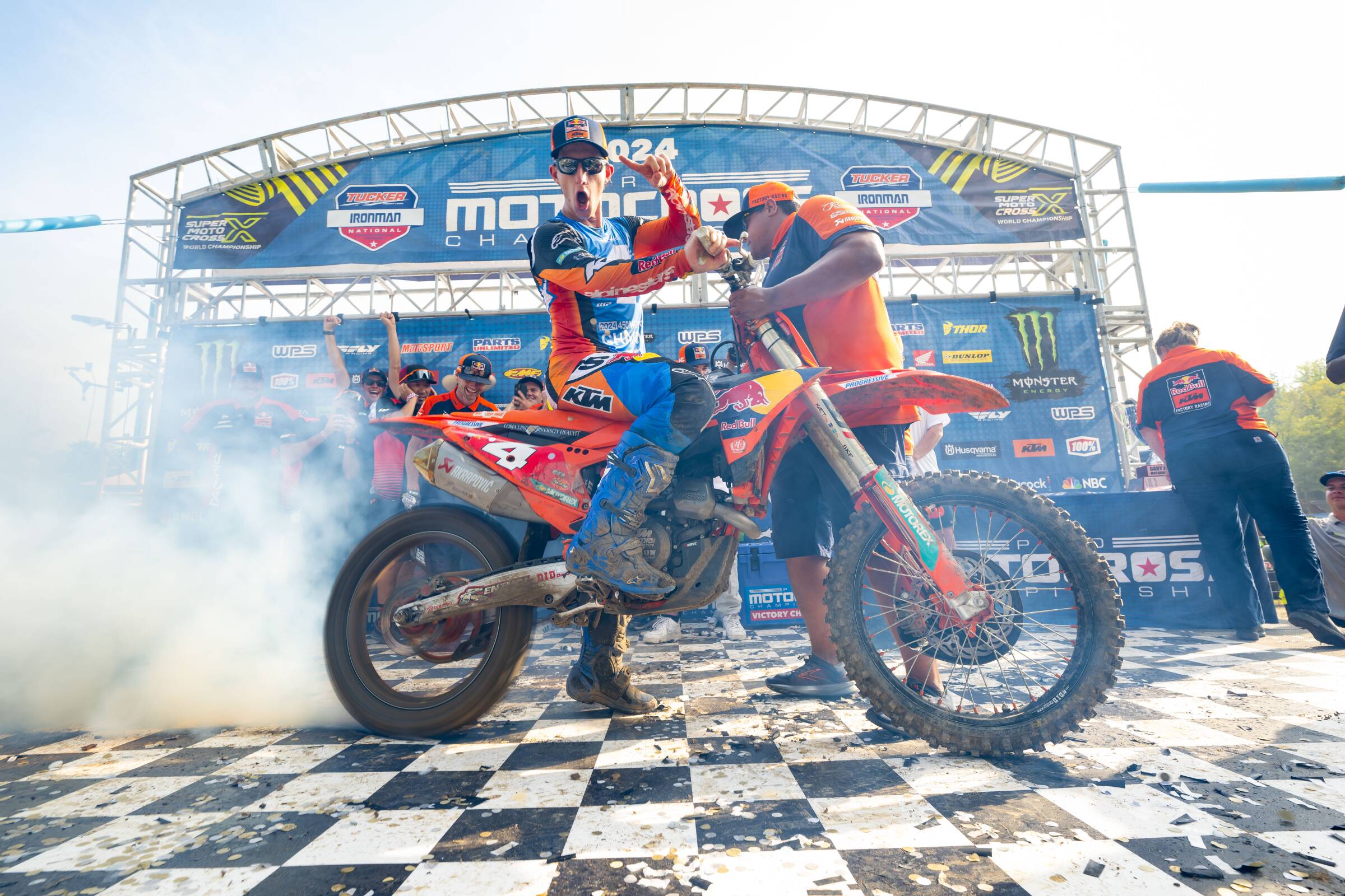 CHASE SEXTON E RED BULL KTM FACTORY RACING SONO I CAMPIONI AMA PRO MOTOCROSS 450 2024!