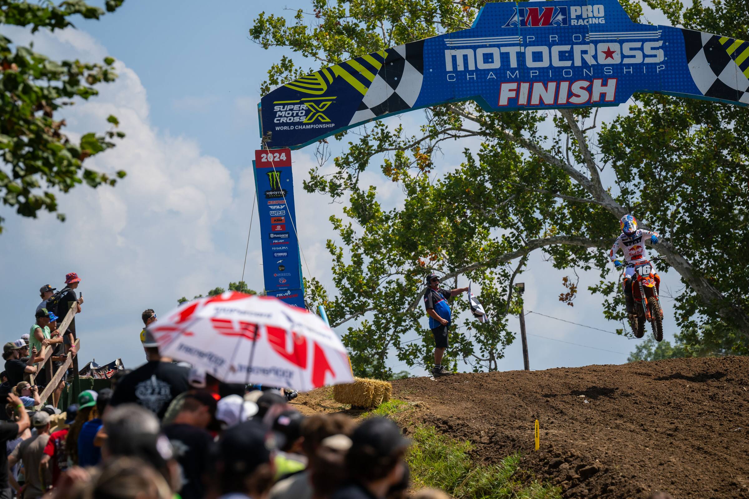 CHASE SEXTON E RED BULL KTM FACTORY RACING SONO I CAMPIONI AMA PRO MOTOCROSS 450 2024!