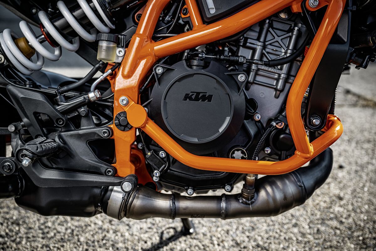 Protezione del coperchio della frizione