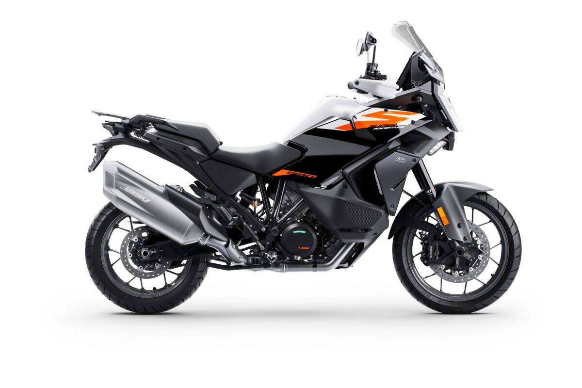 NUOVA KTM 1390 SUPER ADVENTURE S EVO 2025: TUTTO IL RESTO È PASSATO