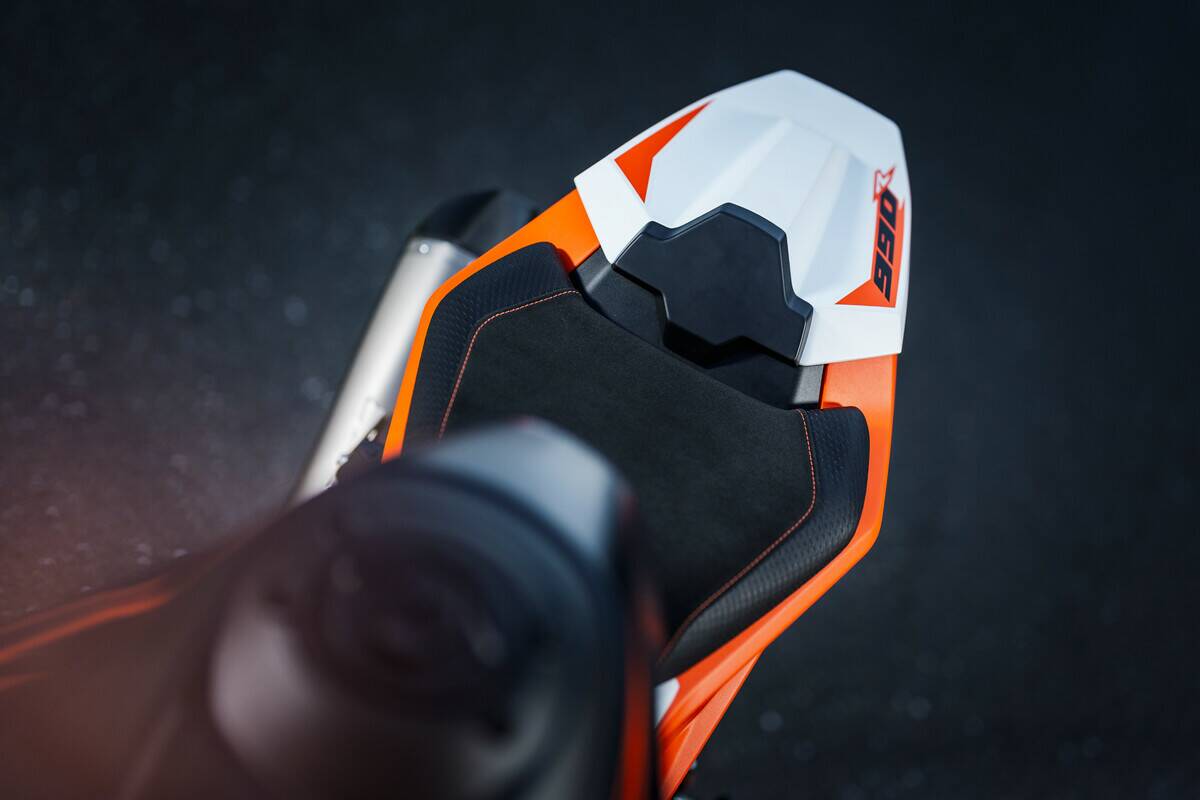 NUOVA KTM 990 DUKE R 2025