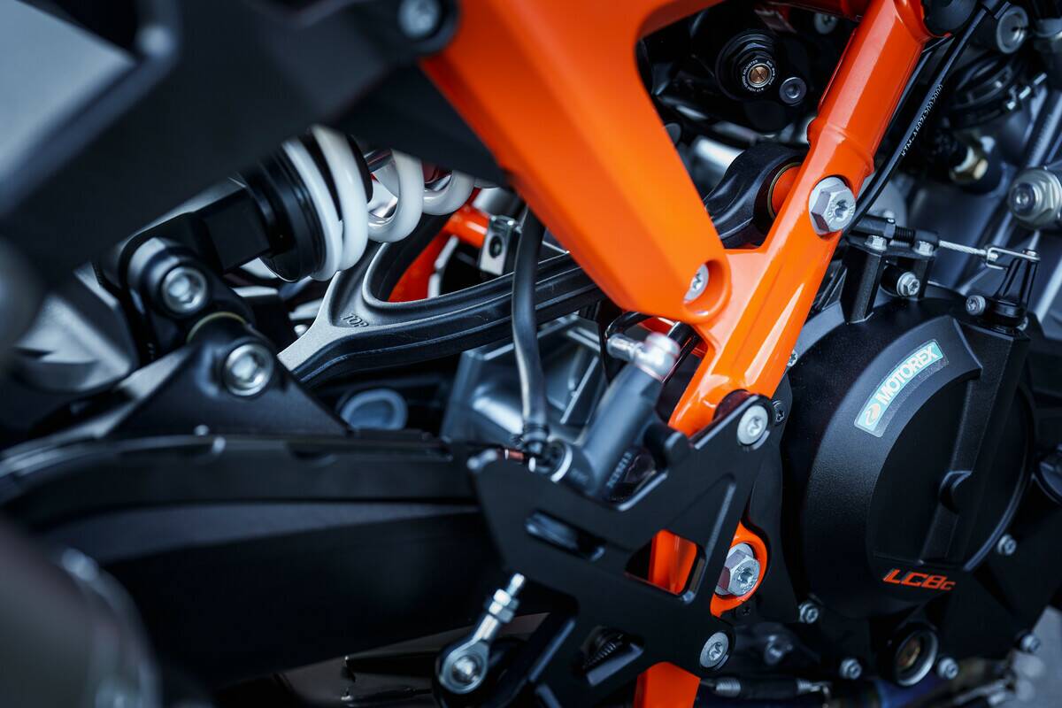 NUOVA KTM 990 DUKE R 2025