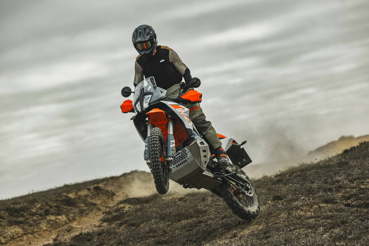 KTM 890 ADVENTURE R 2025: È SEMPRE LEI LA REGINA DELL’OFFROAD