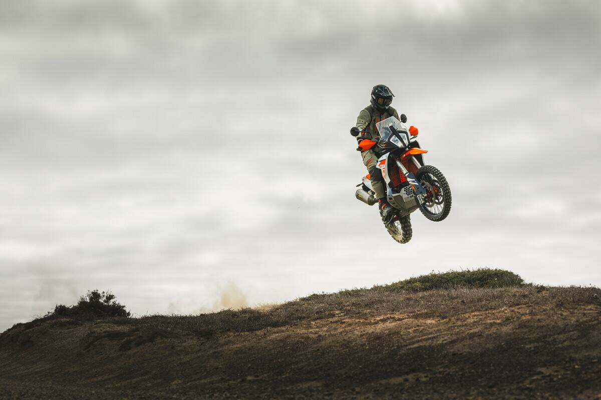 KTM 890 ADVENTURE R 2025: È SEMPRE LEI LA REGINA DELL’OFFROAD