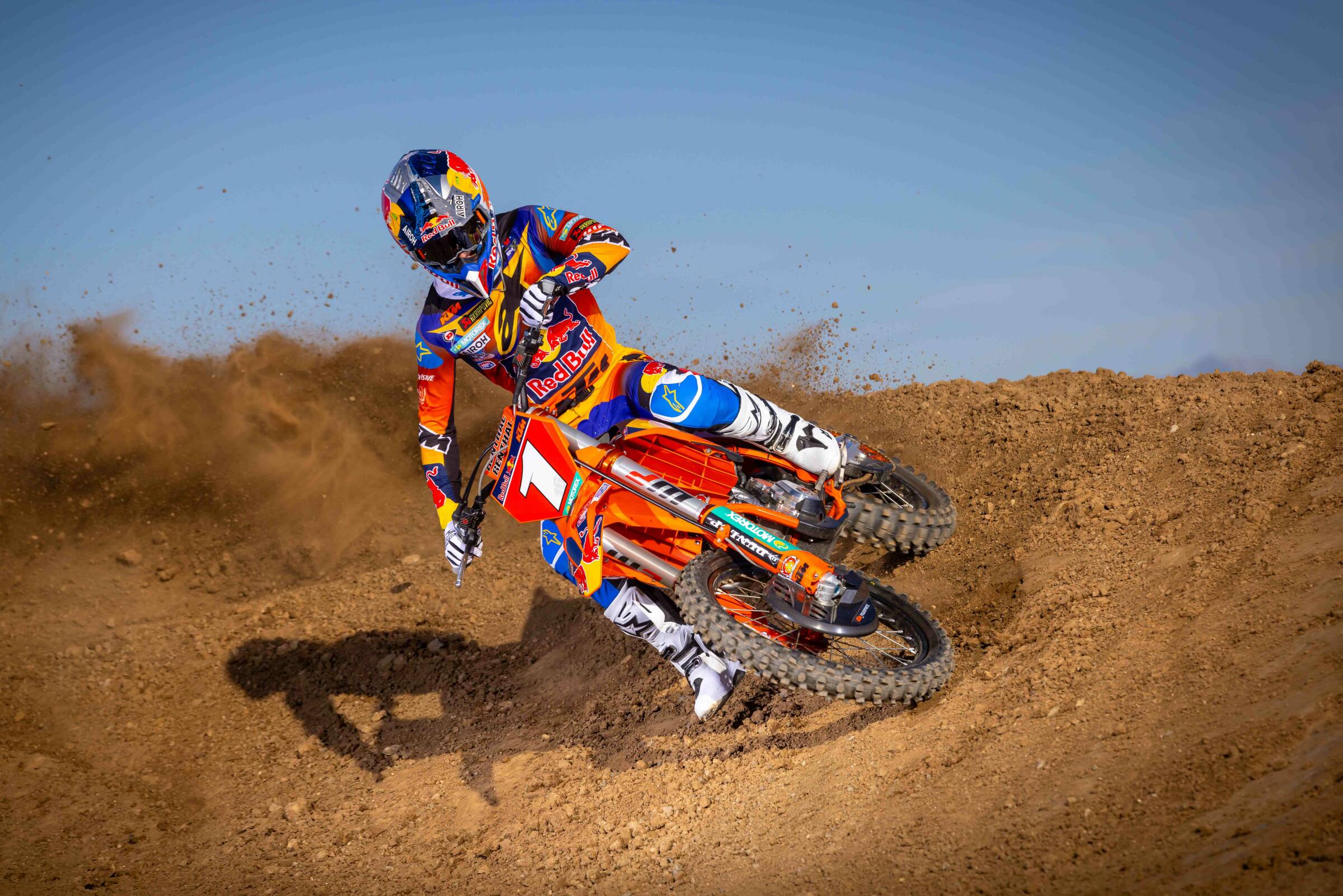 IL TEAM RED BULL KTM FACTORY RACING PRESENTA LA LINE-UP PER IL SUPERMOTOCROSS WORLD CHAMPIONSHIP 2025
