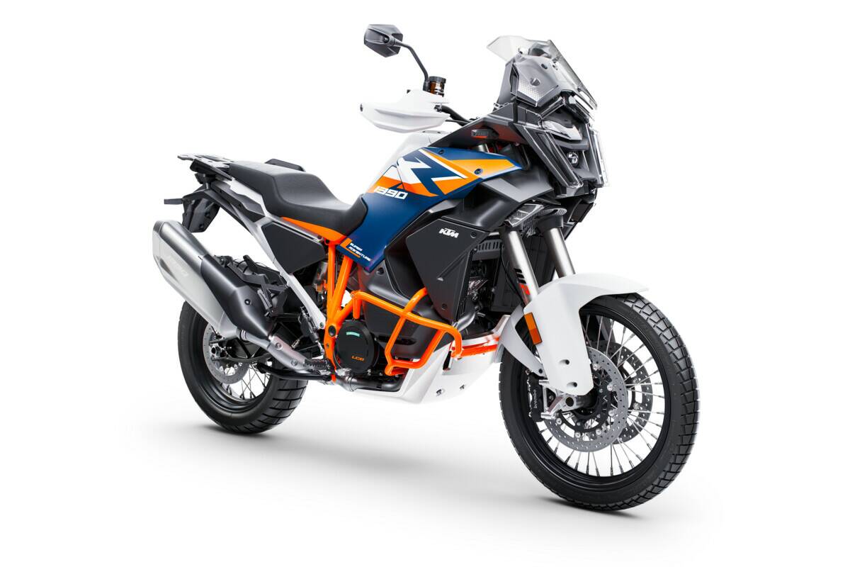 VIAGGIA LONTANO IN SELLA ALLA NUOVA KTM 1390 SUPER ADVENTURE R 2025