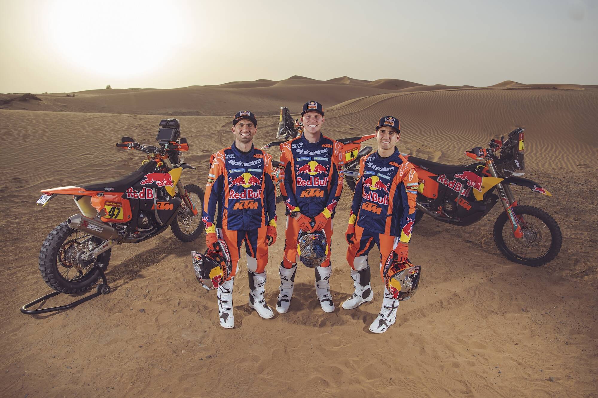 DAKAR 2025: IL TEAM RED BULL KTM FACTORY RACING È READY TO RACE!