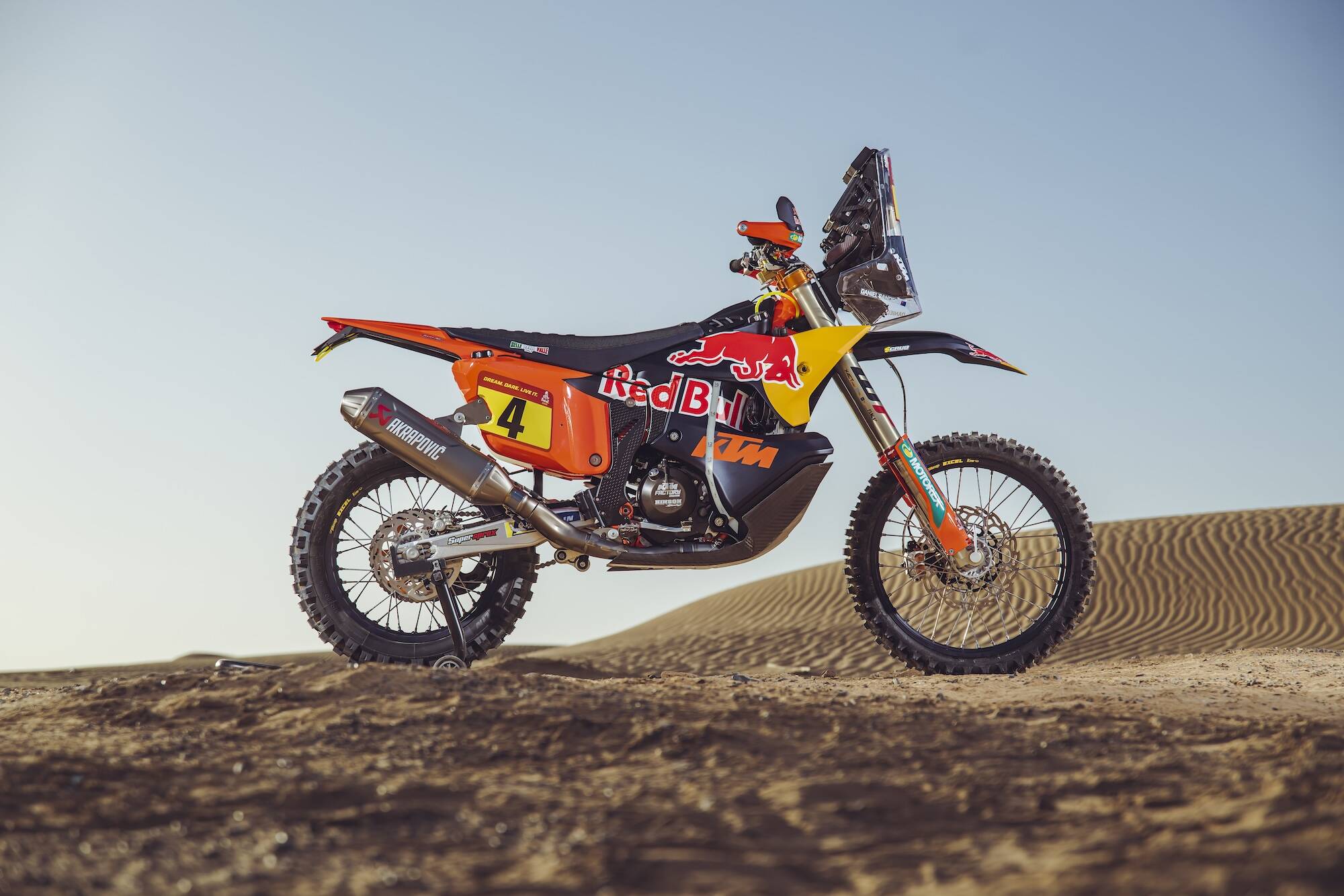 DAKAR 2025: IL TEAM RED BULL KTM FACTORY RACING È READY TO RACE!