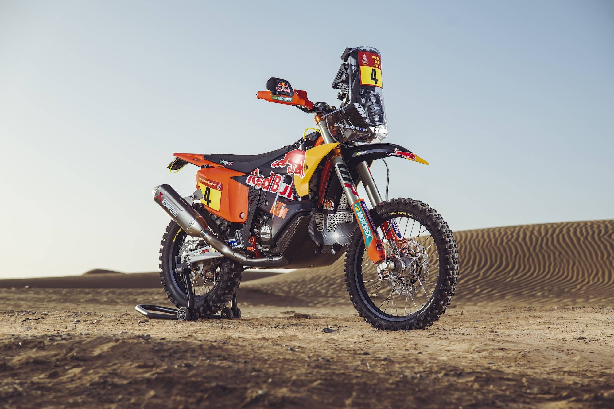 DAKAR 2025: IL TEAM RED BULL KTM FACTORY RACING È READY TO RACE!