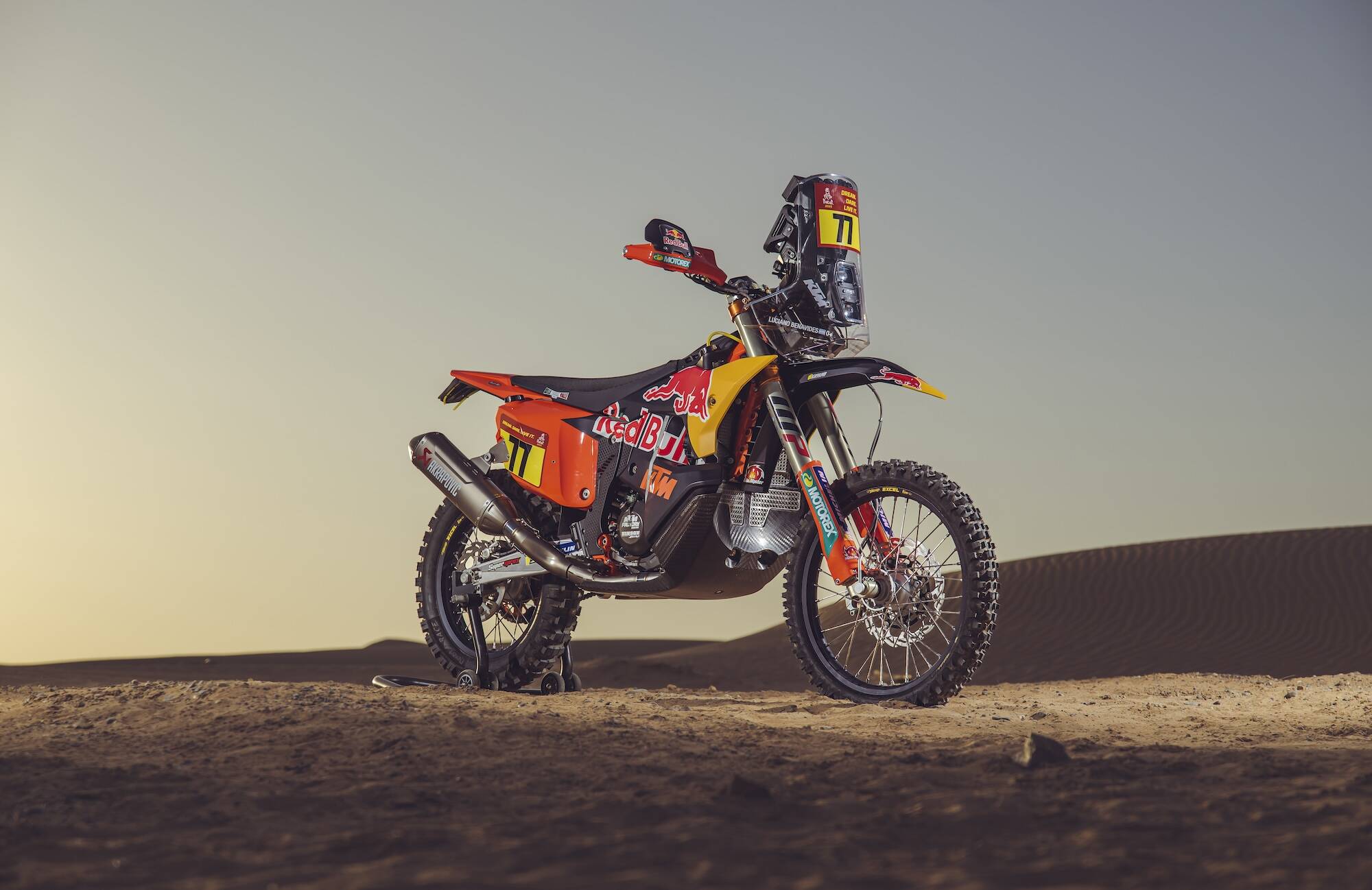 DAKAR 2025: IL TEAM RED BULL KTM FACTORY RACING È READY TO RACE!