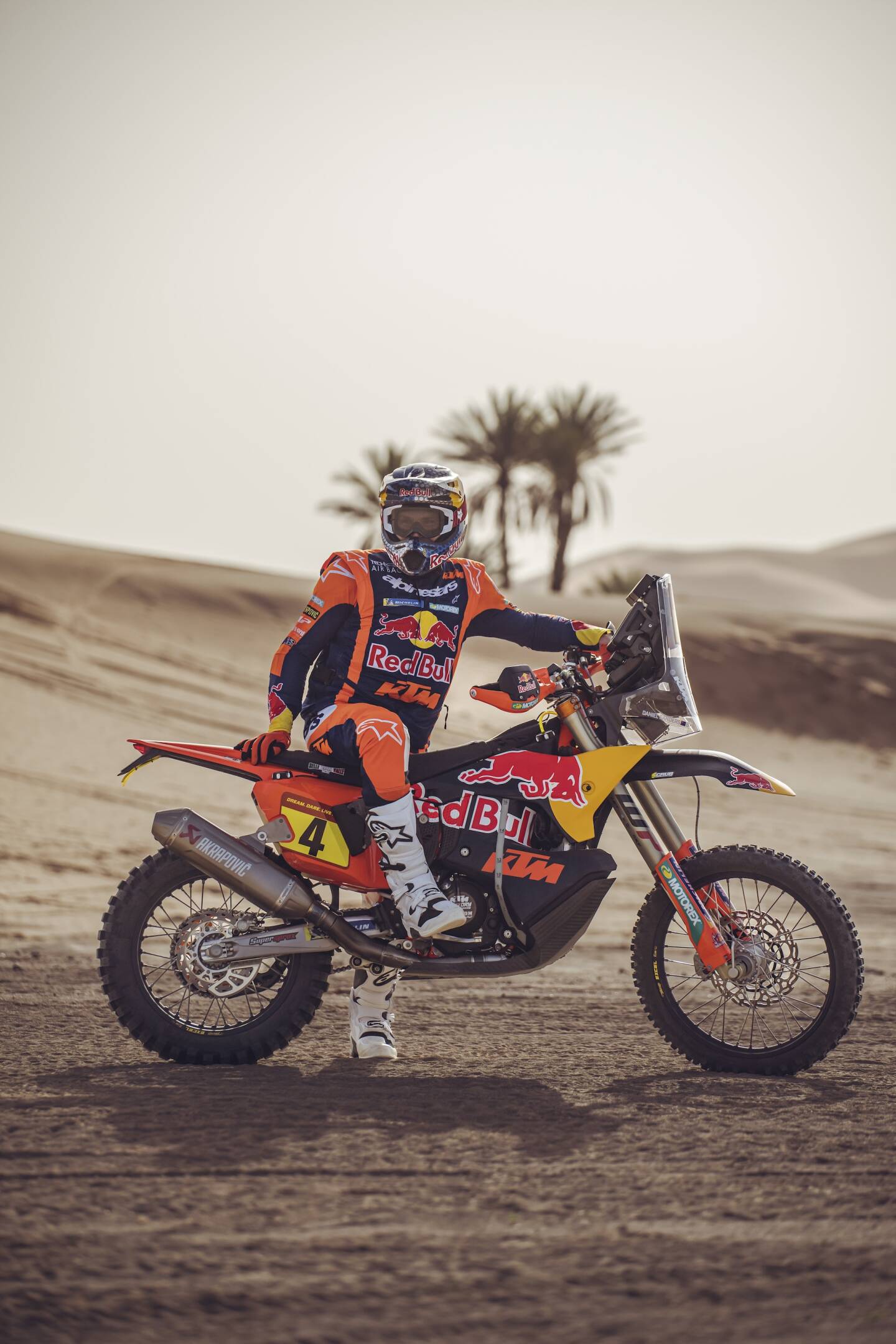DAKAR 2025: IL TEAM RED BULL KTM FACTORY RACING È READY TO RACE!