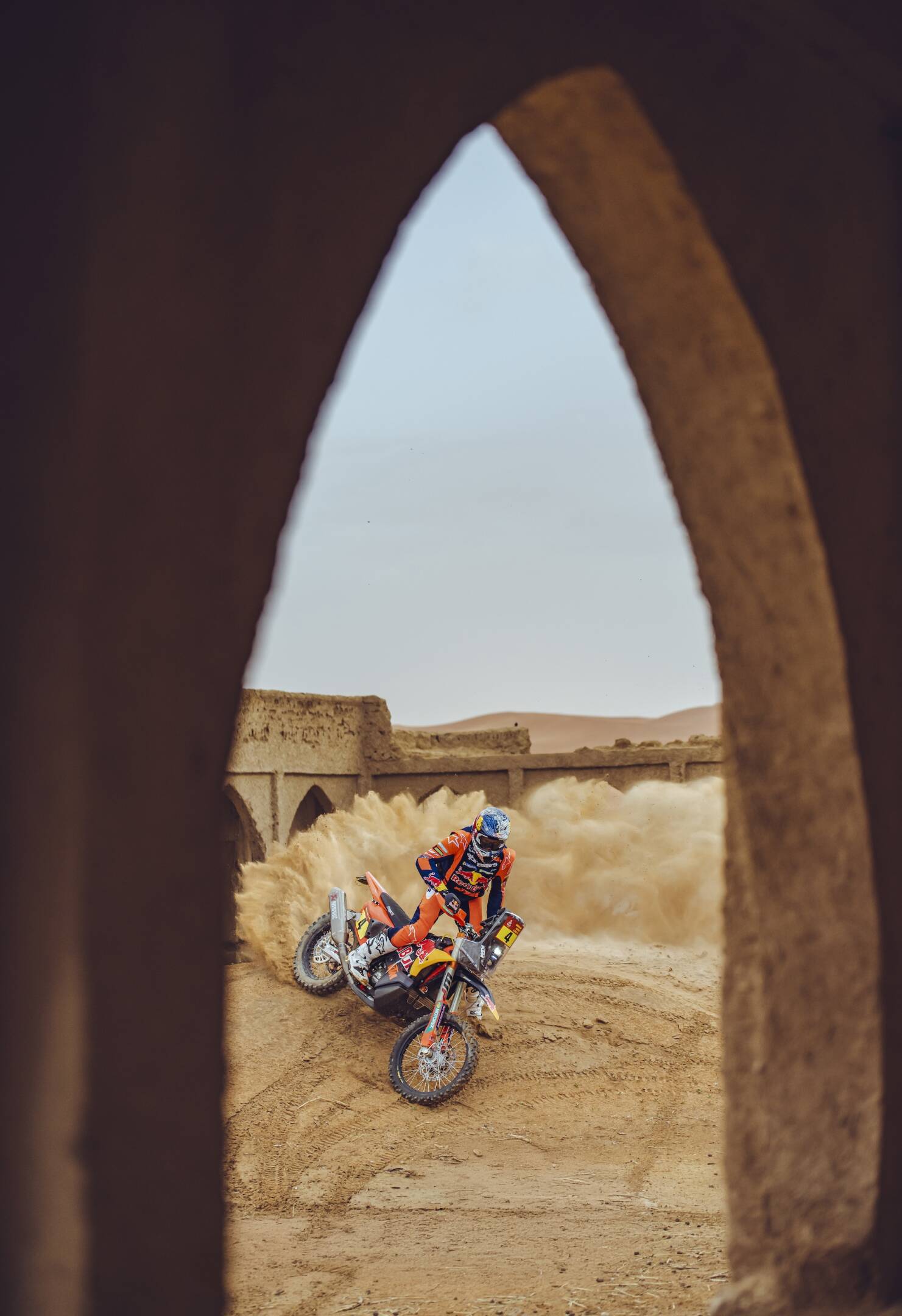 DAKAR 2025: IL TEAM RED BULL KTM FACTORY RACING È READY TO RACE!
