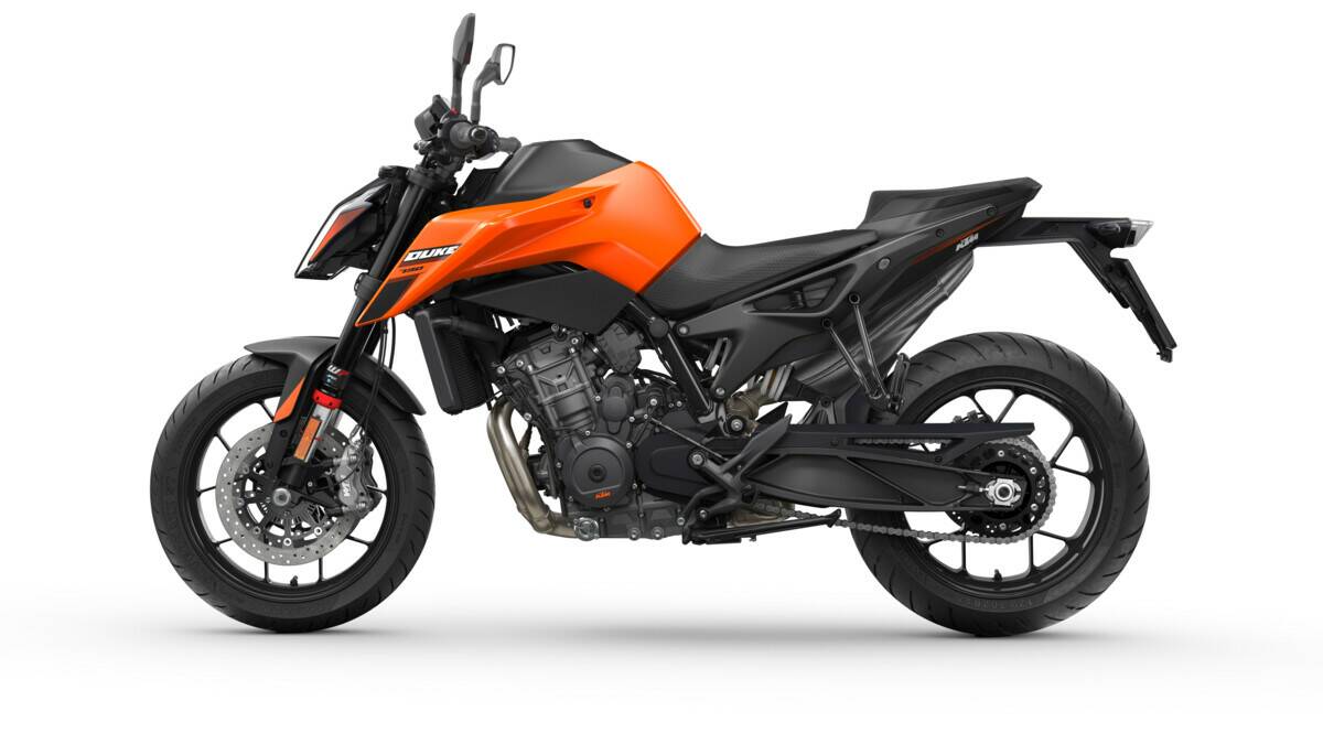 KTM 790 DUKE 2025: IL BISTURI È ANCORA PIÙ AFFILATO
