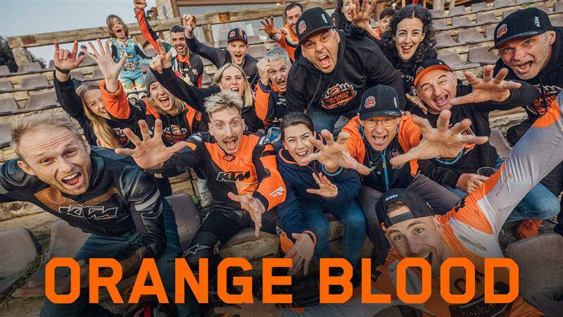 KTM GUARDA A UN FUTURO LUMINOSO E LANCIA LA CAMPAGNA "ORANGE BLOOD”