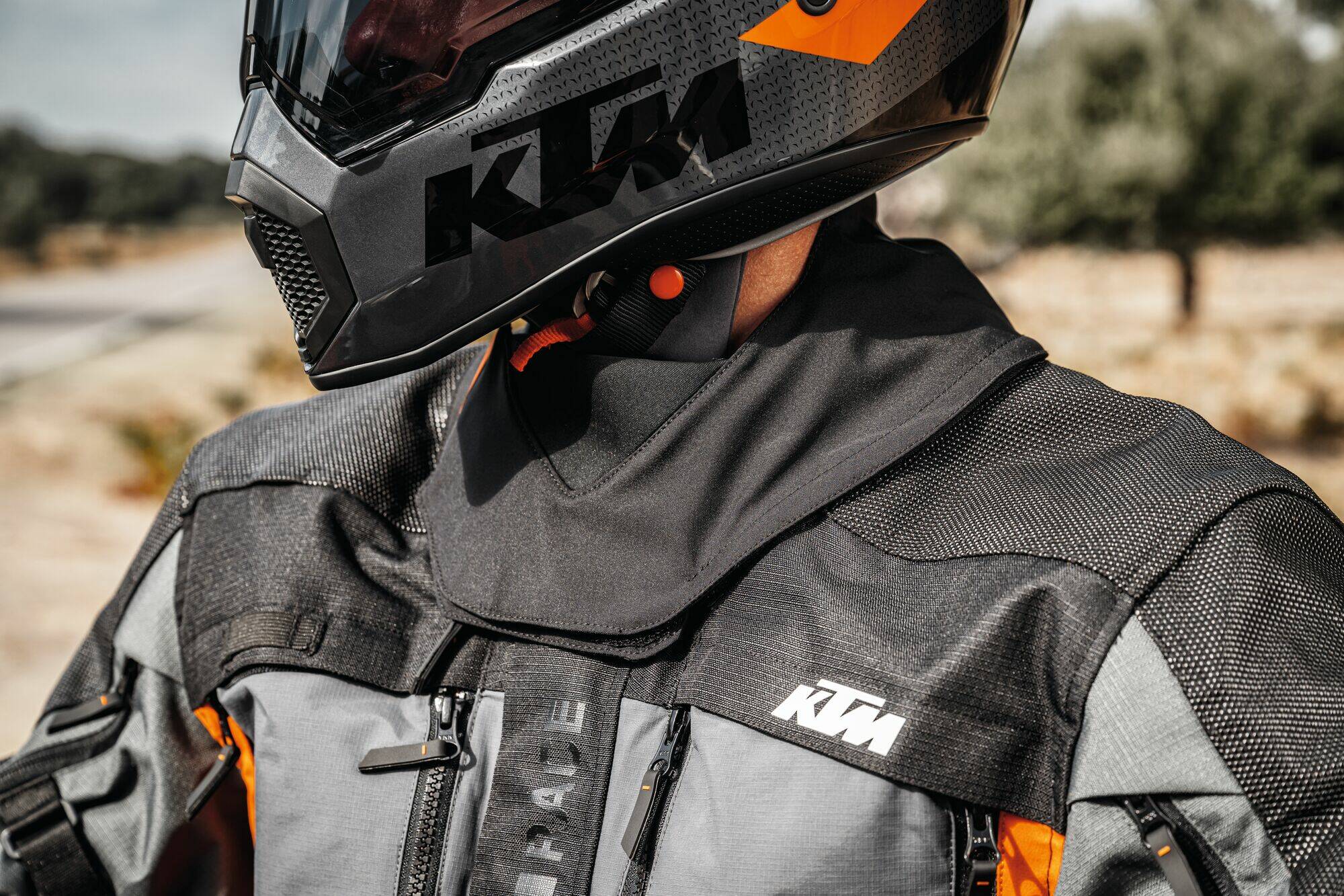 COLLEZIONE KTM TERRA ADVENTURE: DEDICATA AGLI AMANTI DEI GRANDI VIAGGI