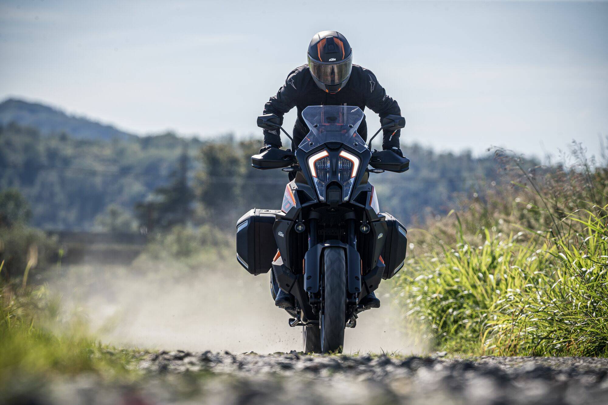 KTM IN AZIONE A EICMA RIDING FEST 2025: LE MOTO READY TO RACE ARRIVANO A MISANO