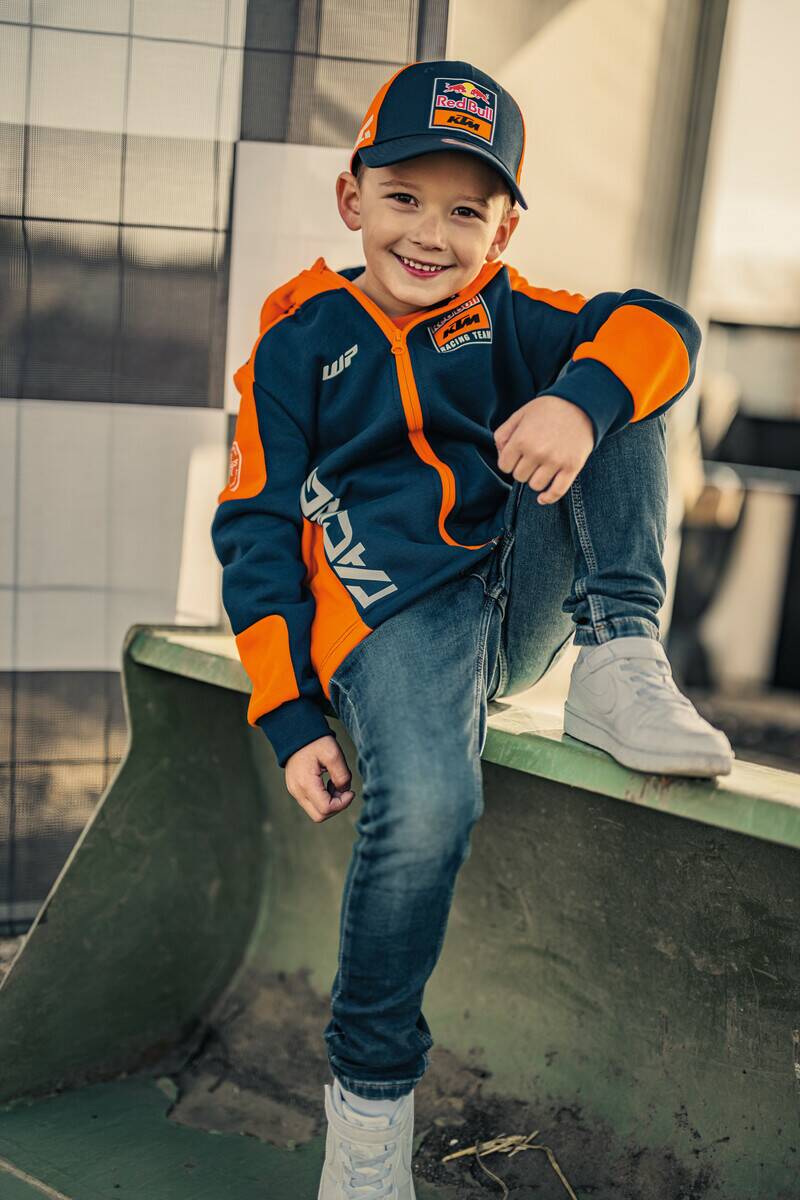 COLLEZIONE REPLICA RESTOCK: DI NUOVO IN PISTA!