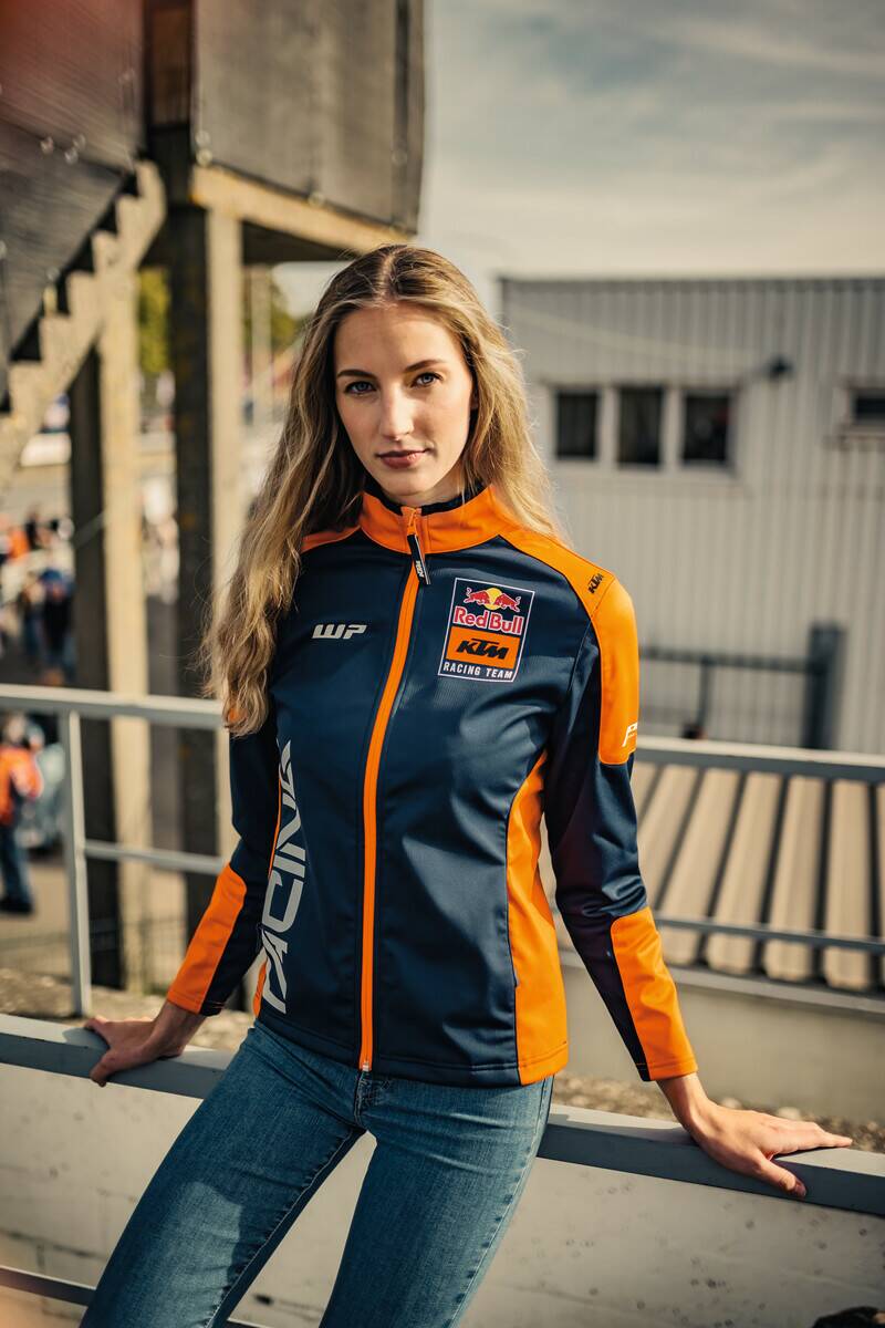 COLLEZIONE REPLICA RESTOCK: DI NUOVO IN PISTA!