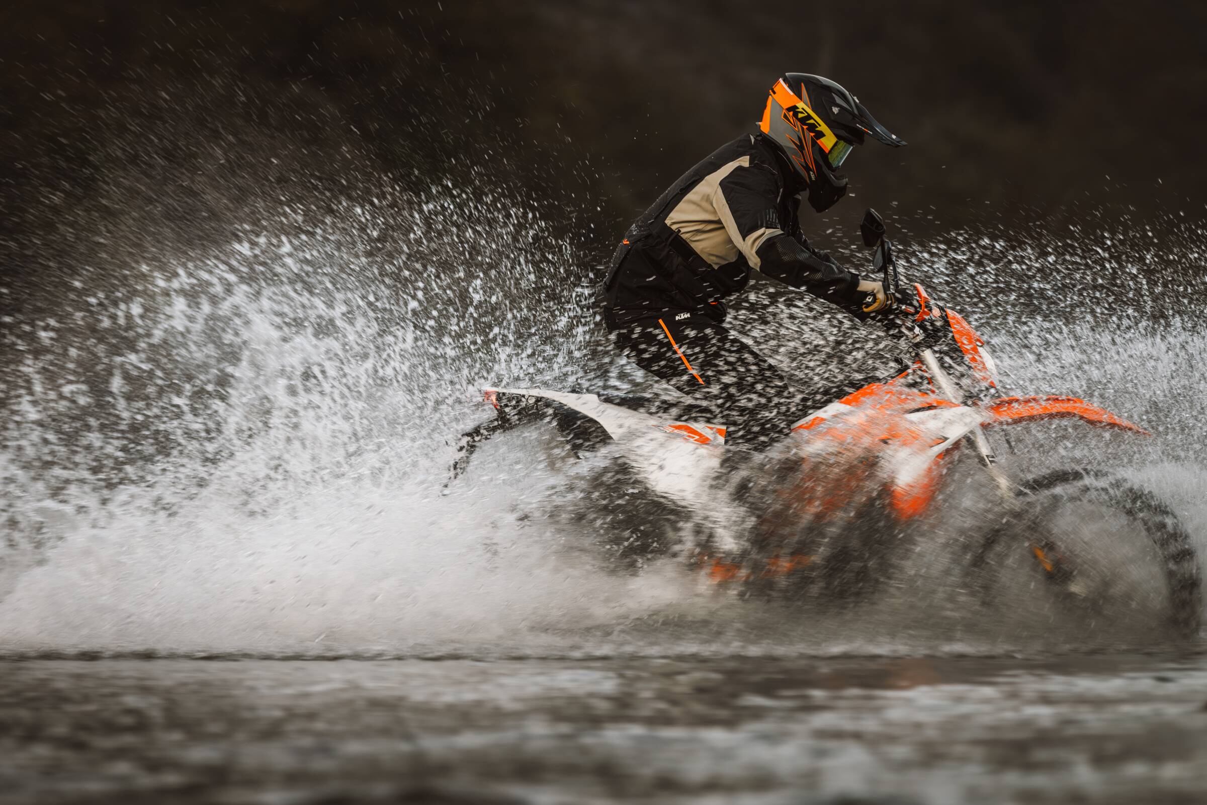 SUMMER SALES KTM: SI ALZA IL LIVELLO NON SOLO LE TEMPERATURE!
