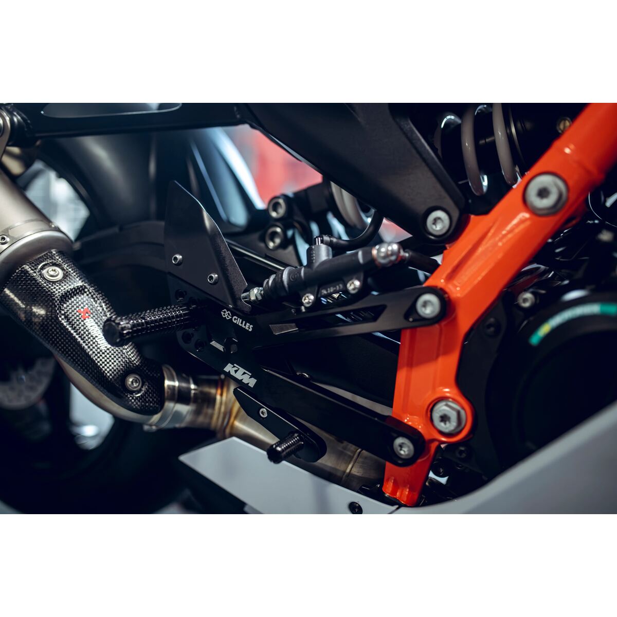 Factory footpeg system